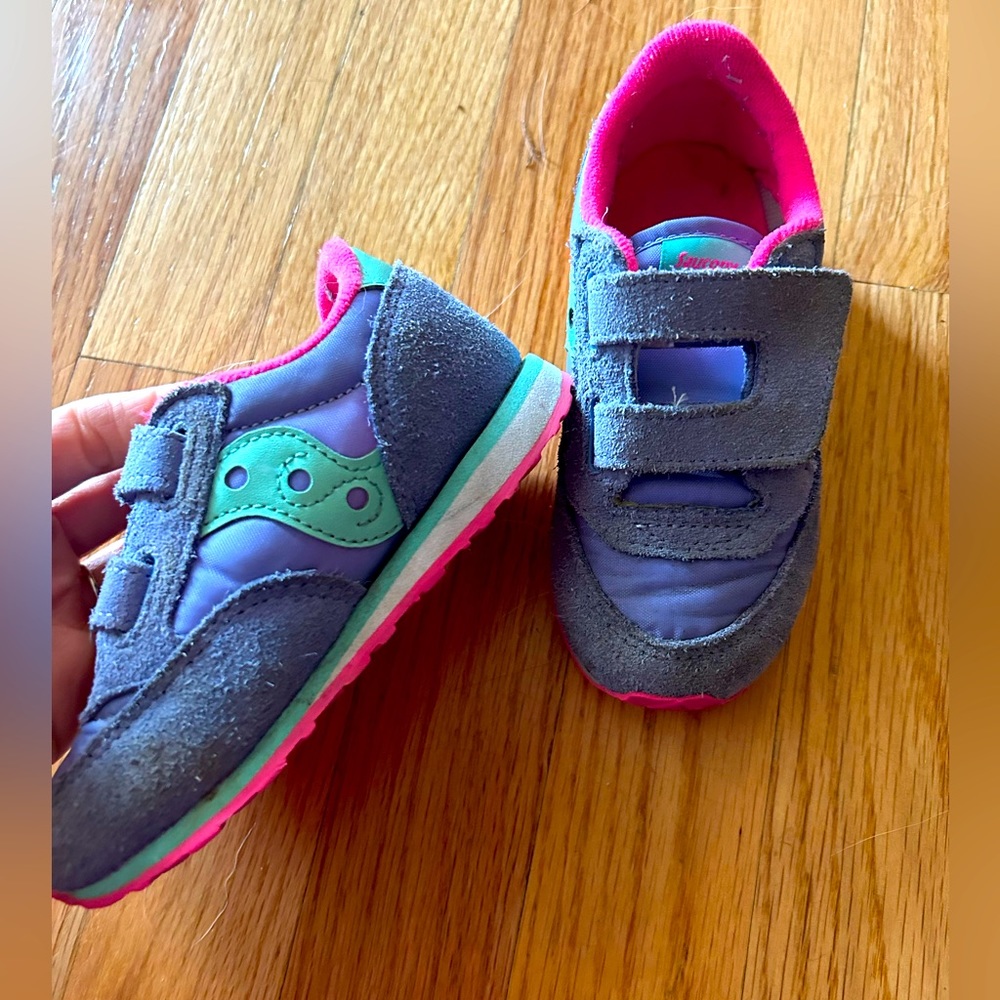 Saucony size 8c